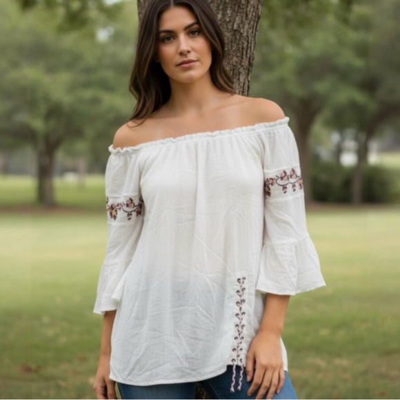 Surf Gypsy Tops - Surf Gypsy Gauzy Floral Embroidered Top Size Small